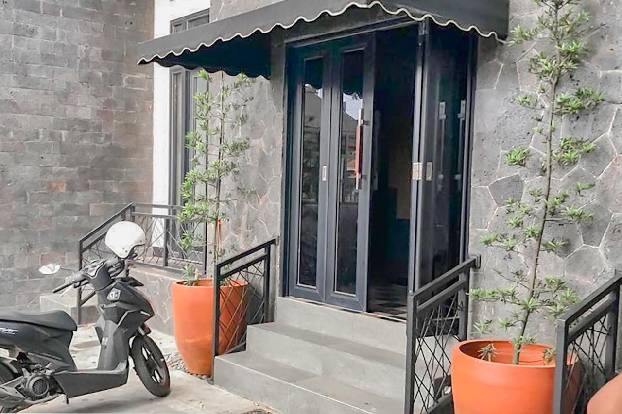 Urbanview Elephant Eleven Residence Bandung By Reddoorz エクステリア 写真